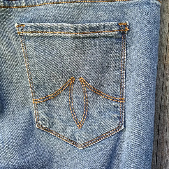 Anthro Level 99 Womens Lily Crop Skinny Straight Leg Mid Rise Med Wash Jeans 30 - Picture 7 of 11